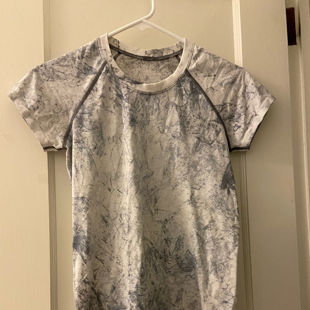 LULULEMON SHORT SLEEVE SWIFTLY
